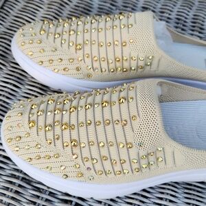 NIB! Diamond/ gold pearl mules